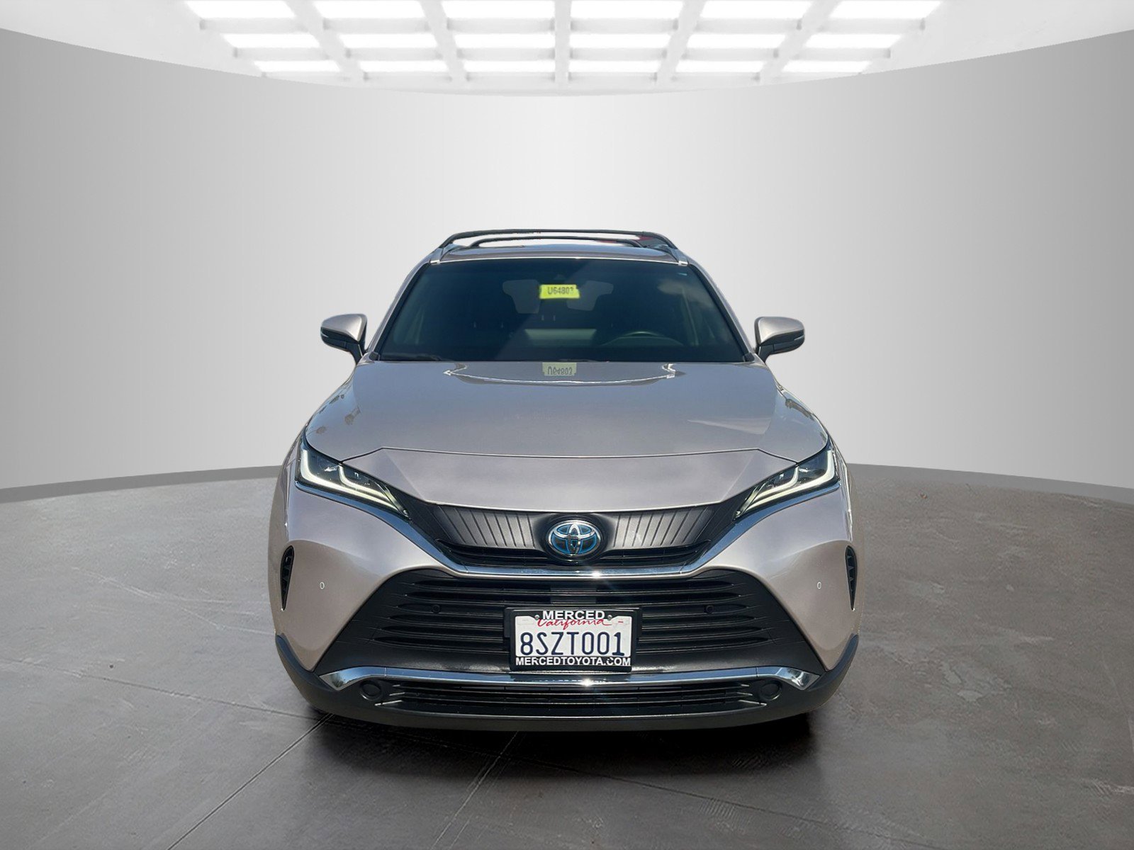 Used 2021 Titanium Toyota XLE image 8