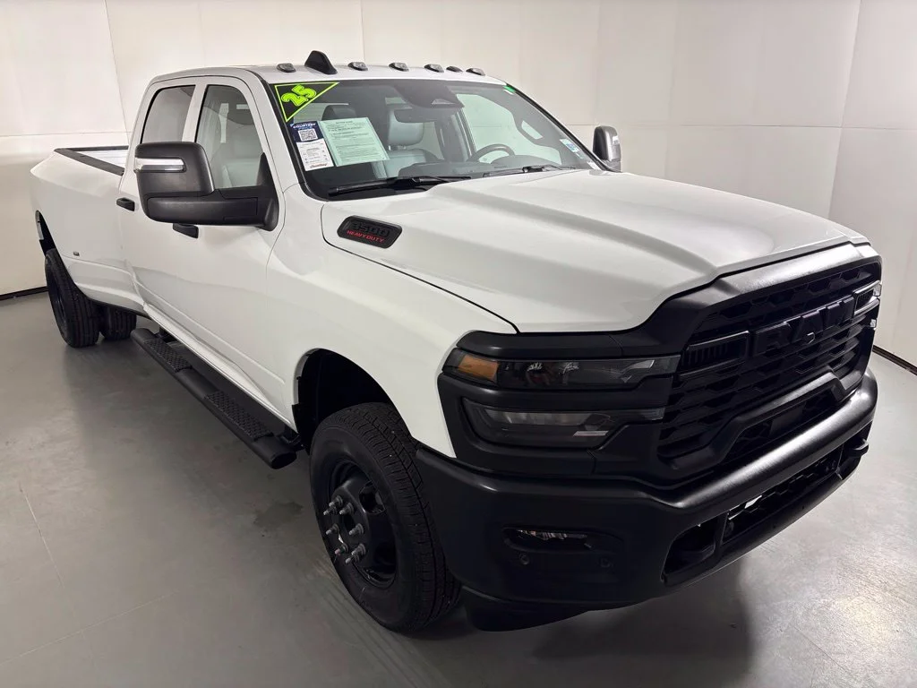 Used 2025 White Ram Tradesman image 2