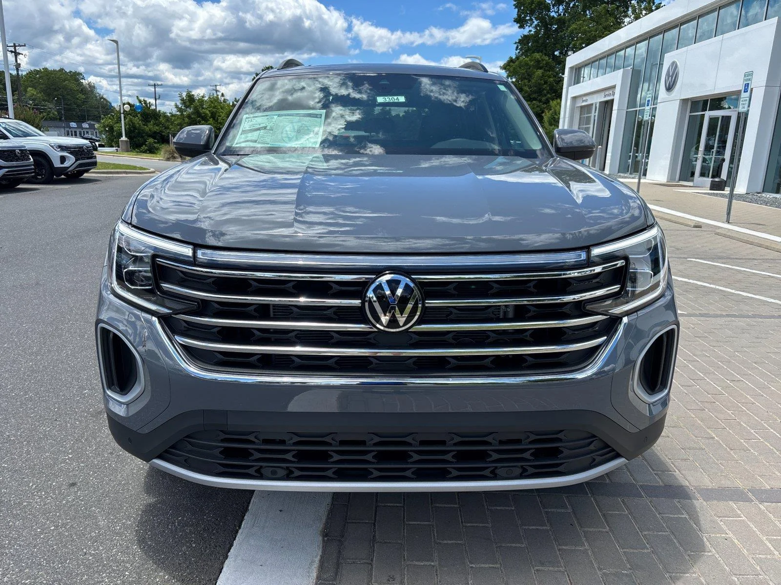 New 2026 pure gray Volkswagen 2.0T SE w/Technology image 8