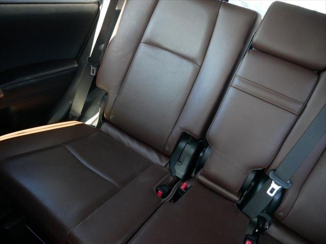 Certified Used 2023 BLIZZARD PEARL Toyota  image 12