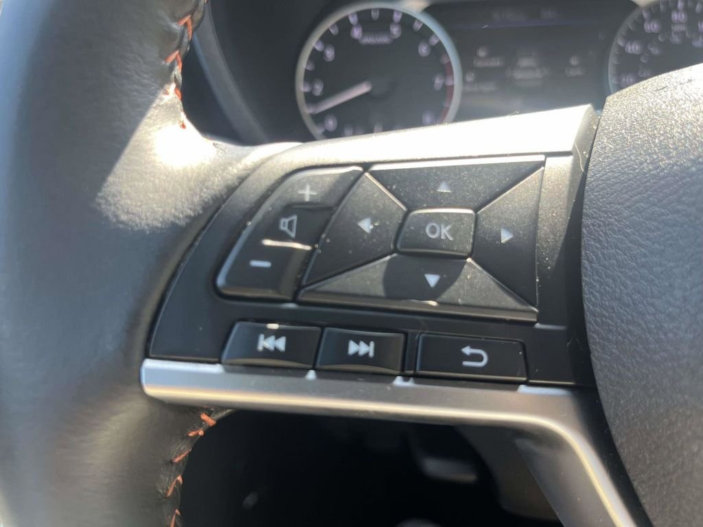 Used 2022 Blue Nissan SR image 18