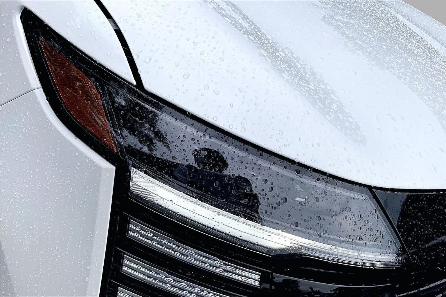 New 2026 Aspen White Tricoat/Super Black Nissan SV image 13