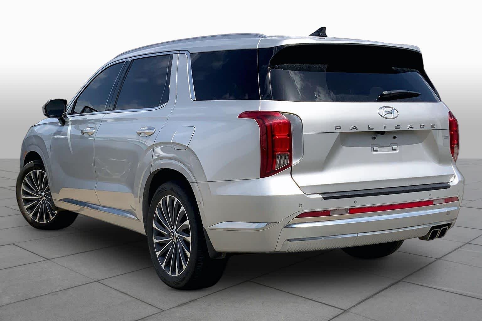 Used 2023 Typhoon Silver Hyundai Calligraphy image 11