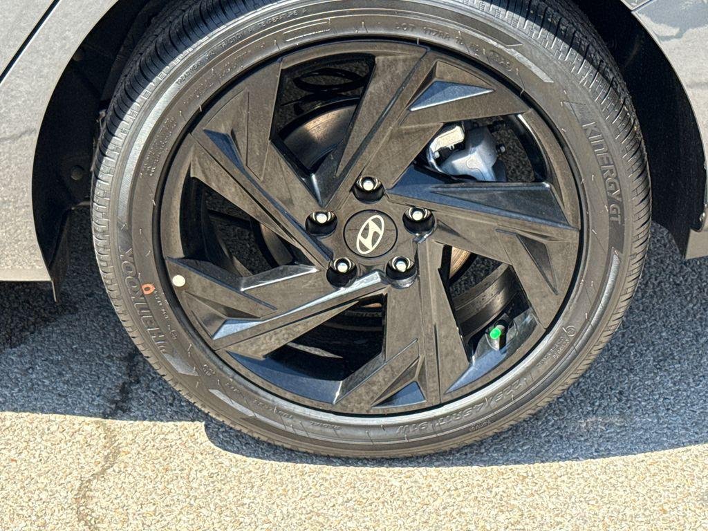 New 2026 Gray Hyundai SEL Sport image 9