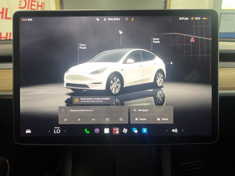 Used 2022  Tesla Long Range image 26
