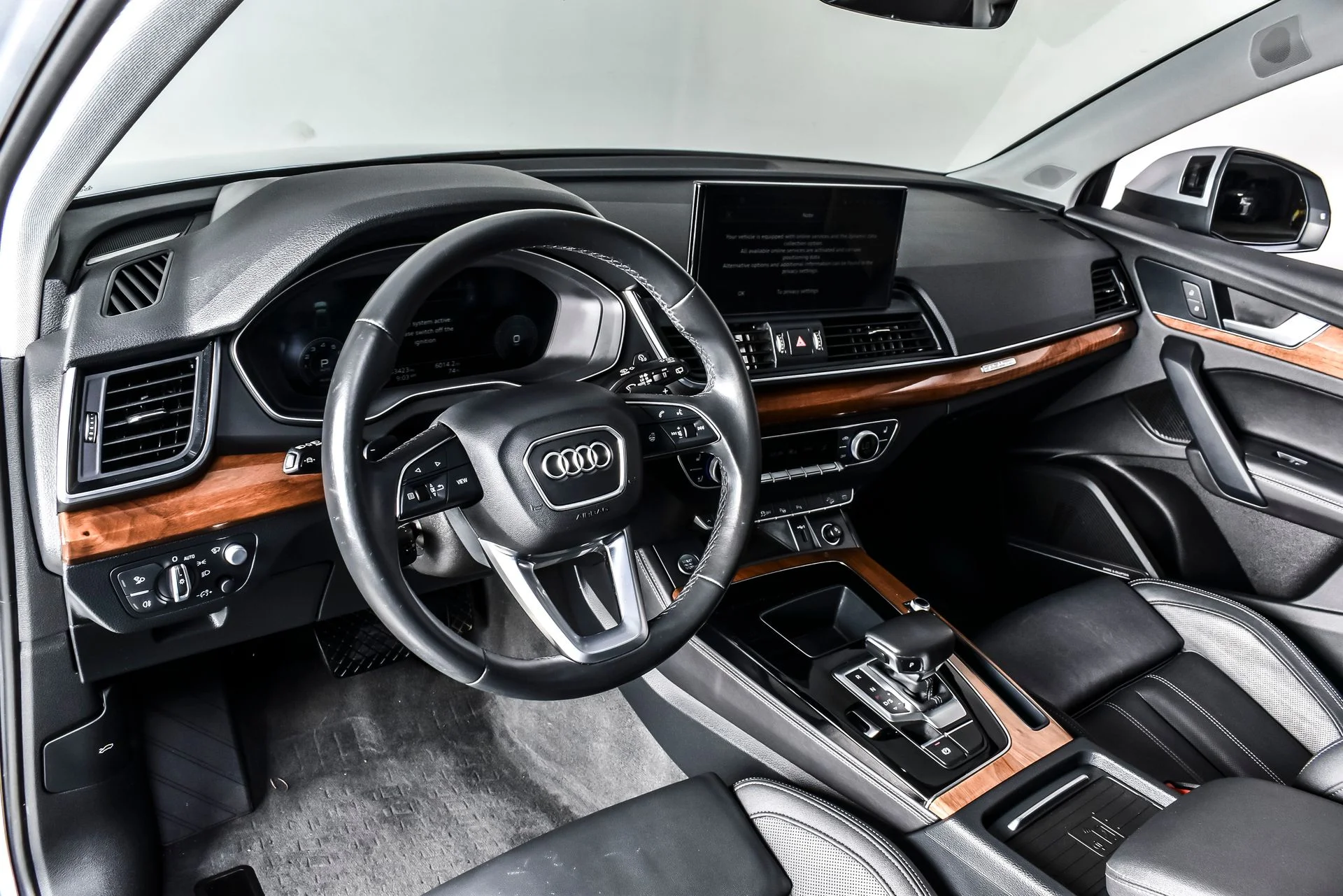 Used 2023 Florett Silver Metallic Audi 45 S line Prestige image 17