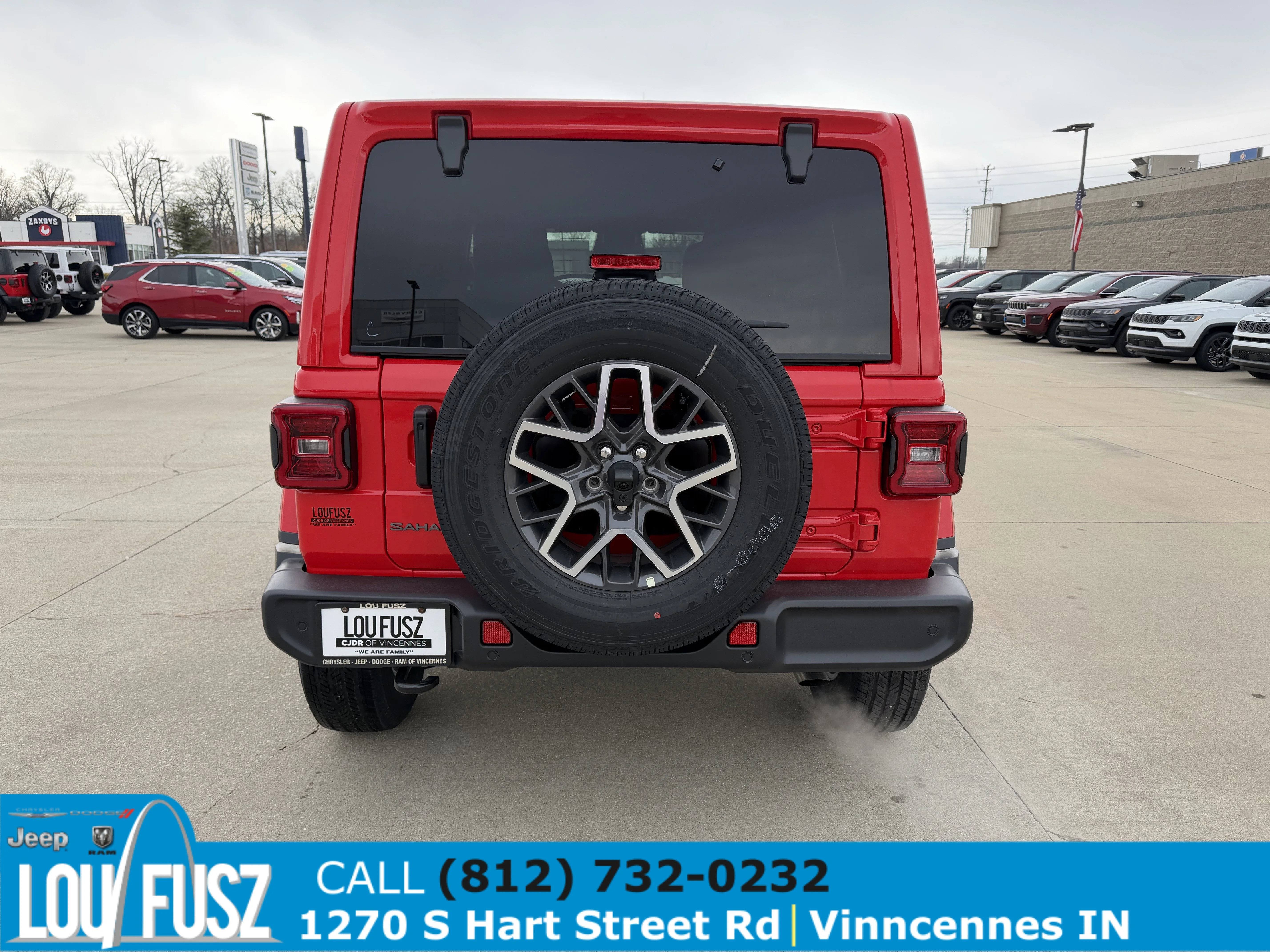 New 2026 Firecracker Red Clear-Coat Exterior Paint Jeep Sahara image 6
