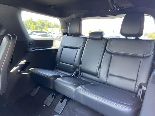 New 2027 Agate Black Metallic Ford Tremor® image 9
