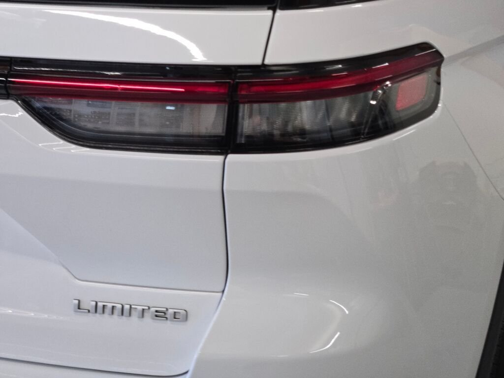 2025 Jeep Grand Cherokee Limited - Photo 11