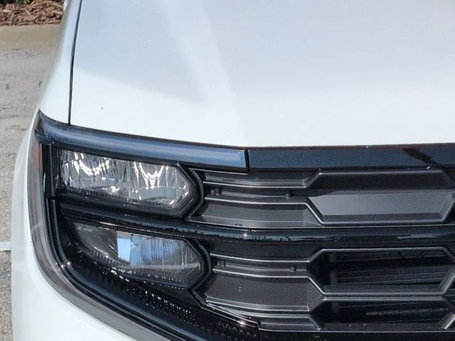 New 2027 Star White Metallic Tri-Coat Ford MAX Active image 10