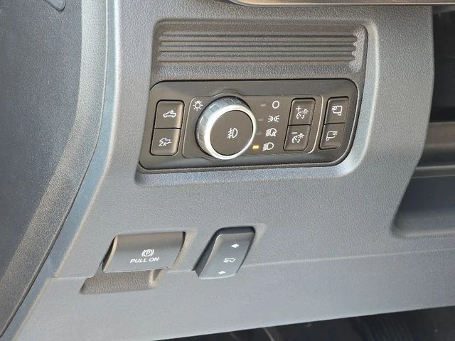 2026 Ford F-350 Super Duty XL - Photo 9