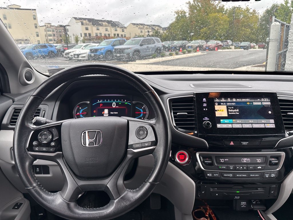 Used 2021 Modern Steel Metallic Honda Touring image 14