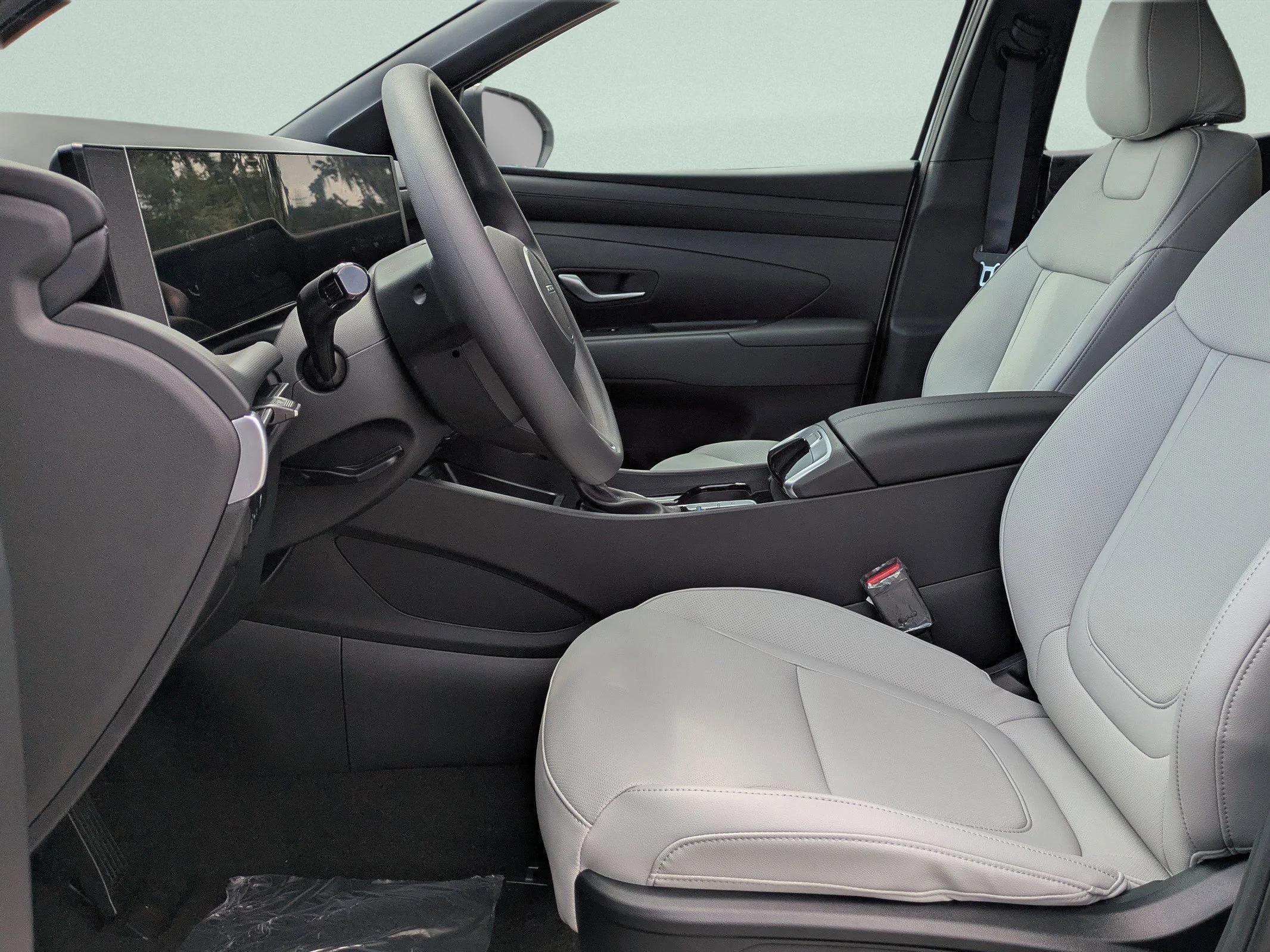 Used 2026 Atlas White Hyundai SEL image 9