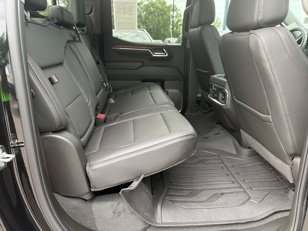Used 2025 Onyx Black GMC Denali image 37