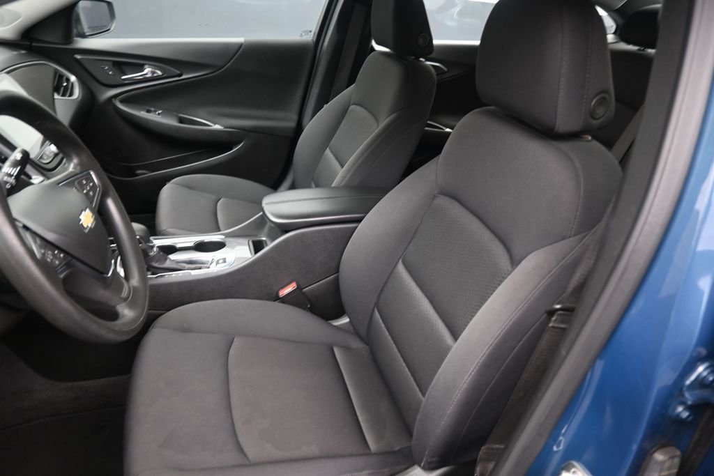 Used 2024 Blue Chevrolet LT image 19