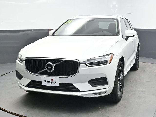 Used 2021 White Volvo T6 Momentum image 2