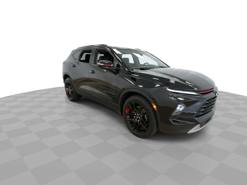 Used 2023 Black Chevrolet LT image 3