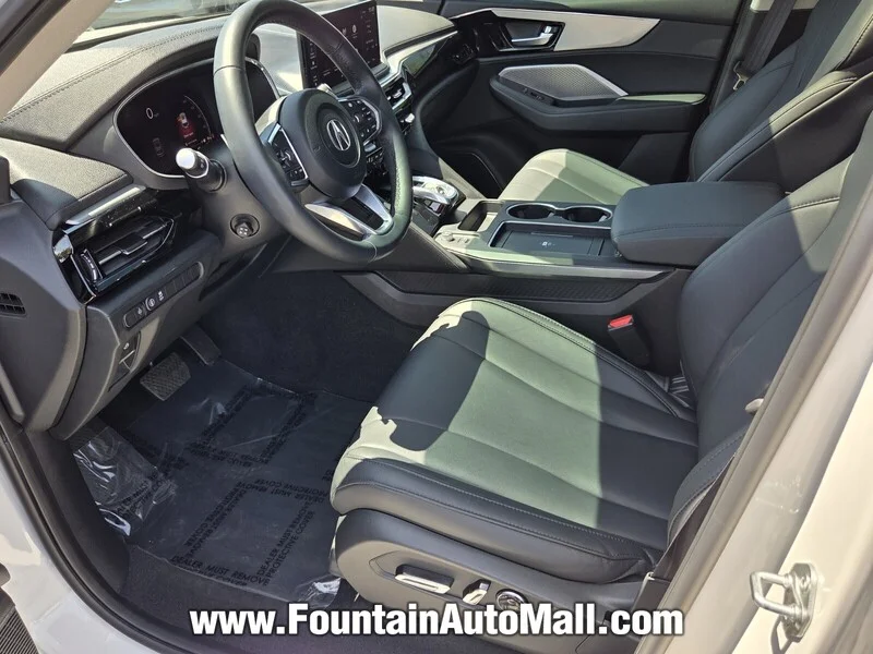 Used 2025 Platinum White Pearl Acura FWD image 8