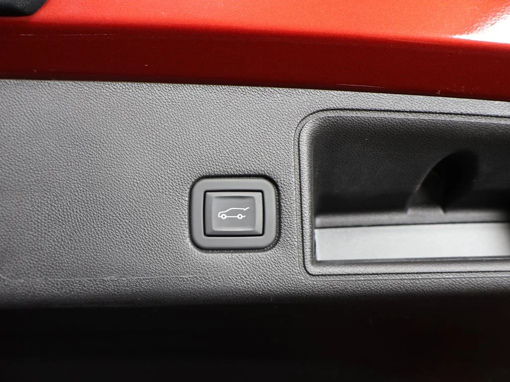 Used 2023 Volcanic Red GMC AT4 image 19