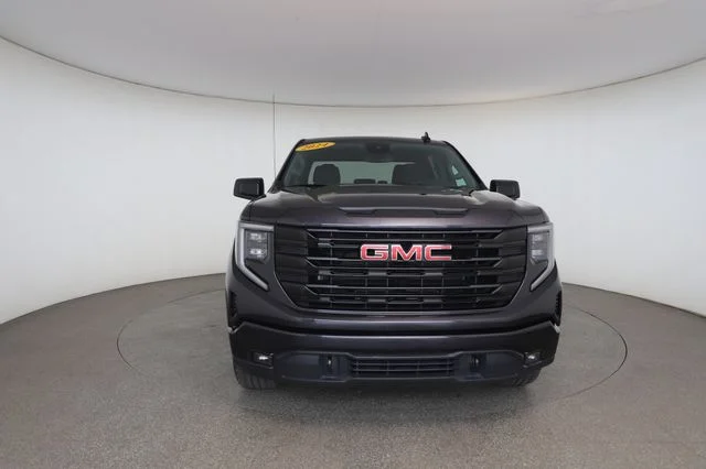 Used 2024 Silver GMC Elevation image 31