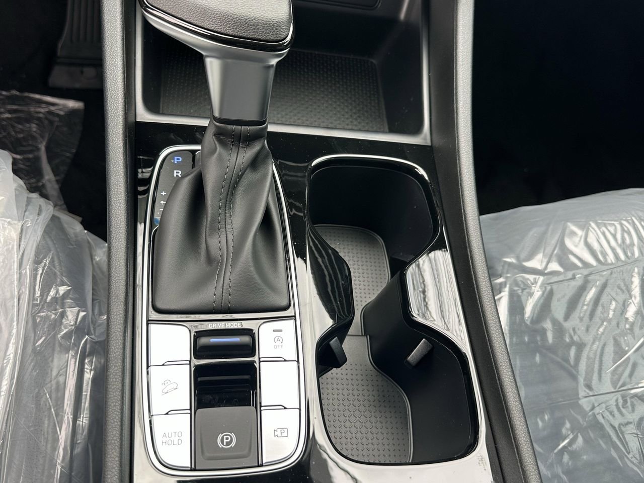 New 2026 Phantom Black Hyundai SEL image 29