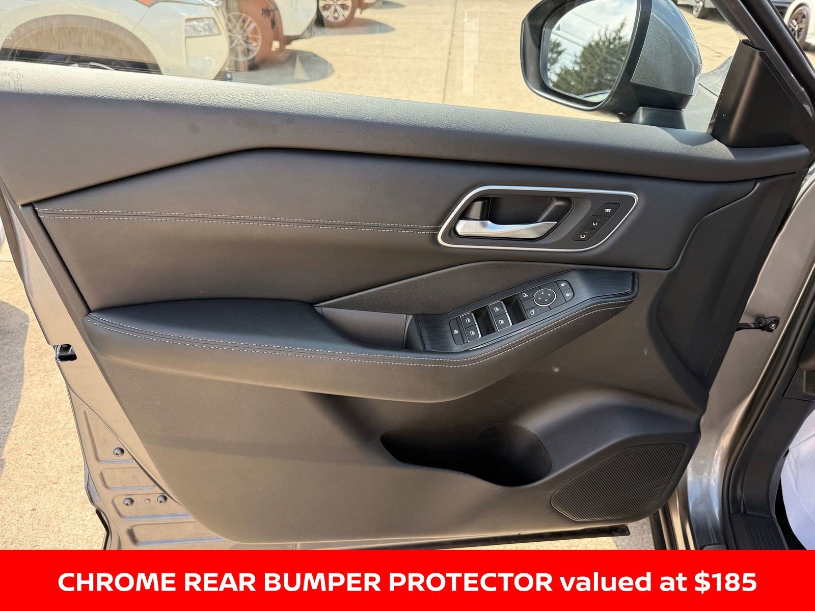 Certified Used 2025 Gun Metallic Nissan Platinum image 30