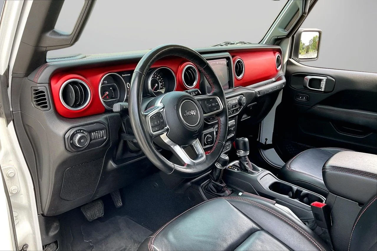 Certified Used 2018 White Jeep Rubicon image 19