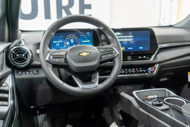 2027 Chevrolet Equinox LT - Photo 12