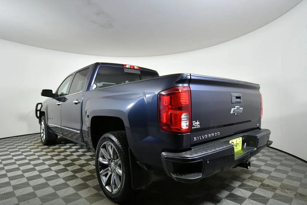 Used 2018 Blue Chevrolet LTZ image 13