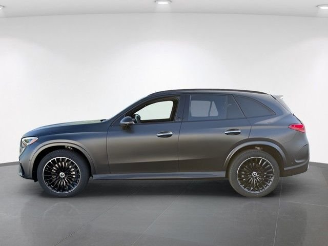 New 2026 MANUFAKTUR exclusive graphite grey magno Mercedes-Benz GLC 300 image 5