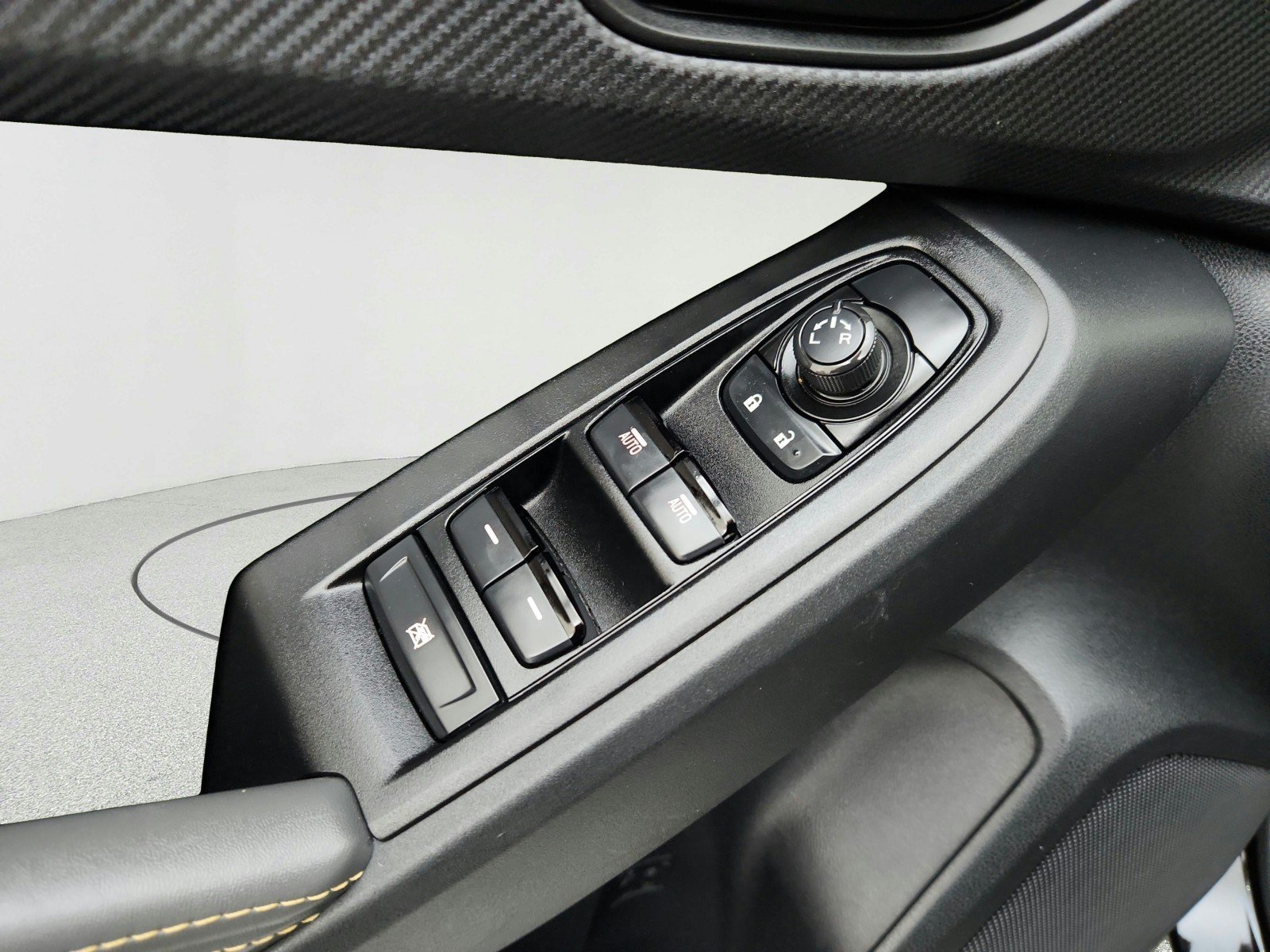 Used 2025 Crystal Black Silica Subaru Sport image 25