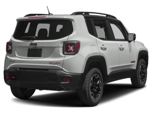Used 2018 Alpine White Jeep Trailhawk image 2