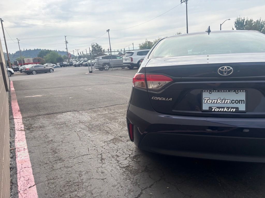 2024 Toyota Corolla LE - Photo 8