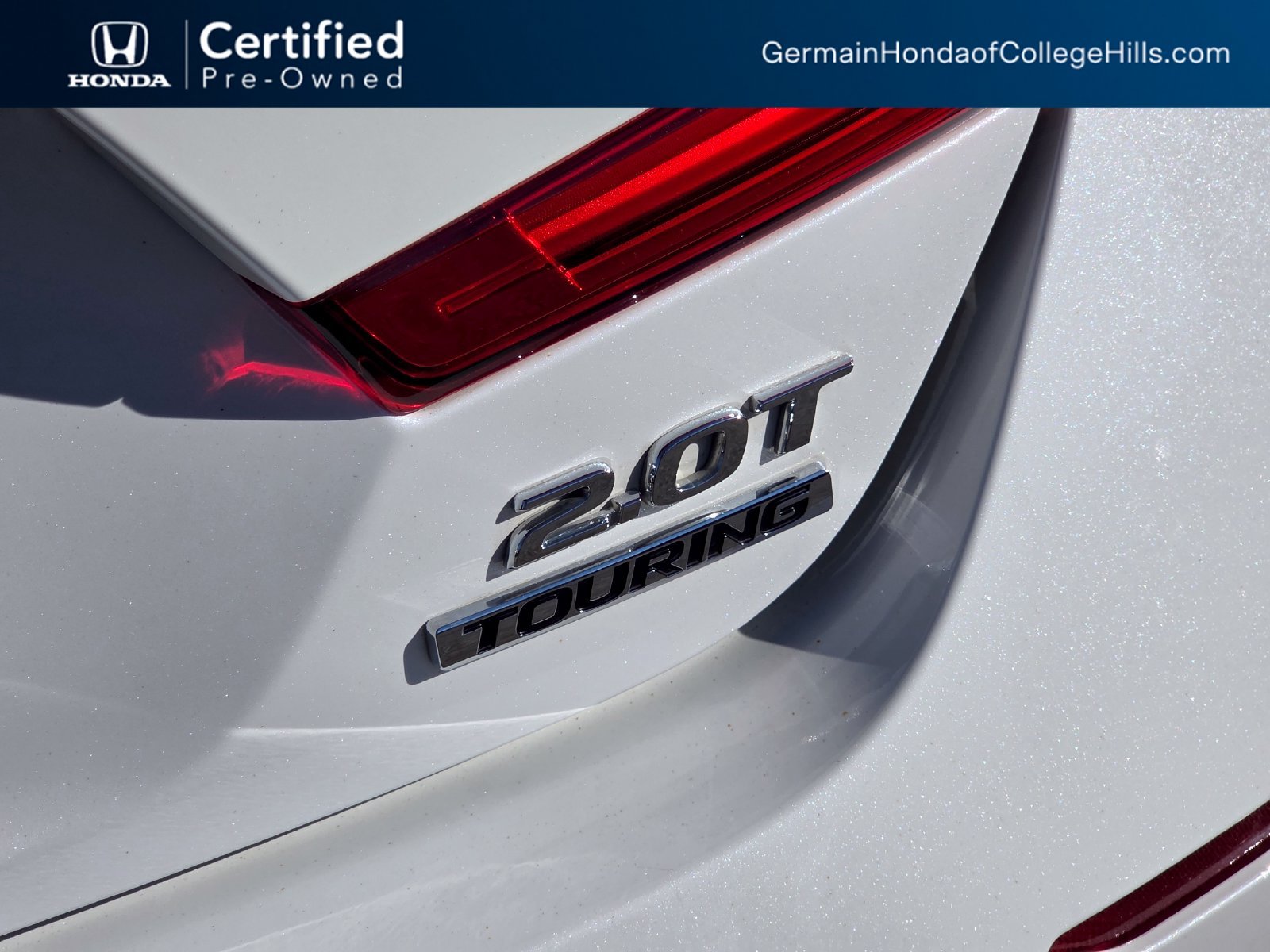 Certified Used 2021 Platinum White Pearl Honda 2.0T Touring image 28
