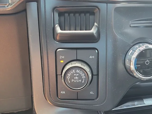 New 2026 Black Metallic Ford Lariat image 29