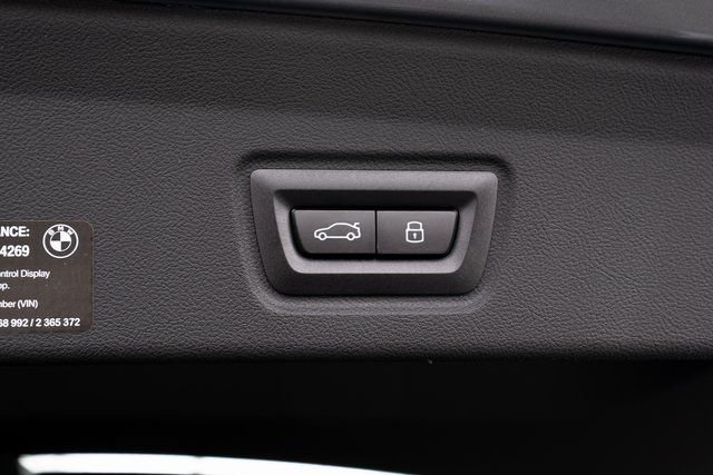 2025 BMW i4 40 - Photo 37