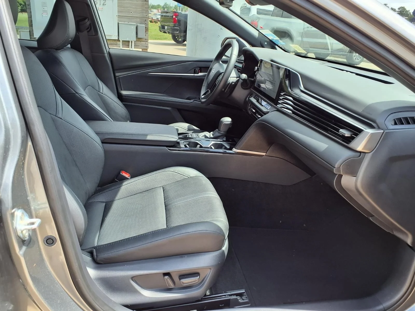 Certified Used 2025  Toyota XSE image 20