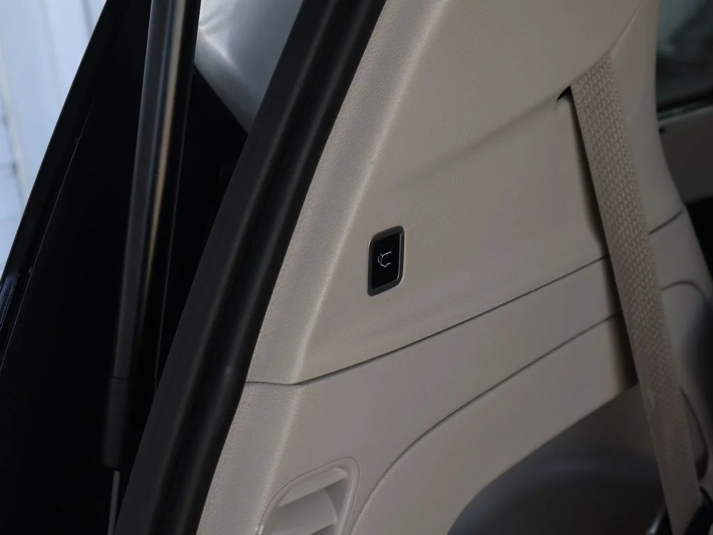 2024 Chrysler Pacifica Limited - Photo 11