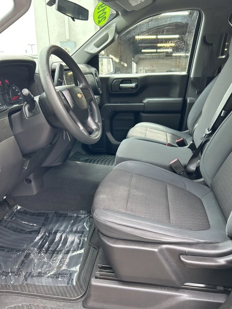 Used 2019 White Chevrolet Custom image 12