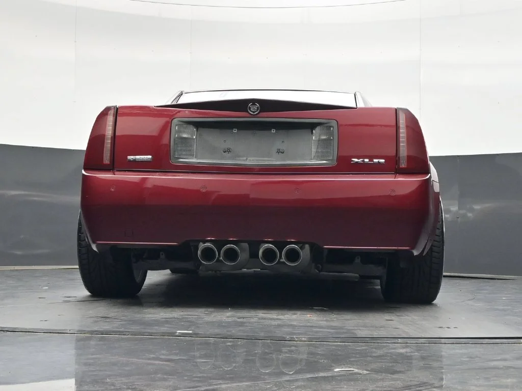 Used 2006 Red Cadillac Base image 31