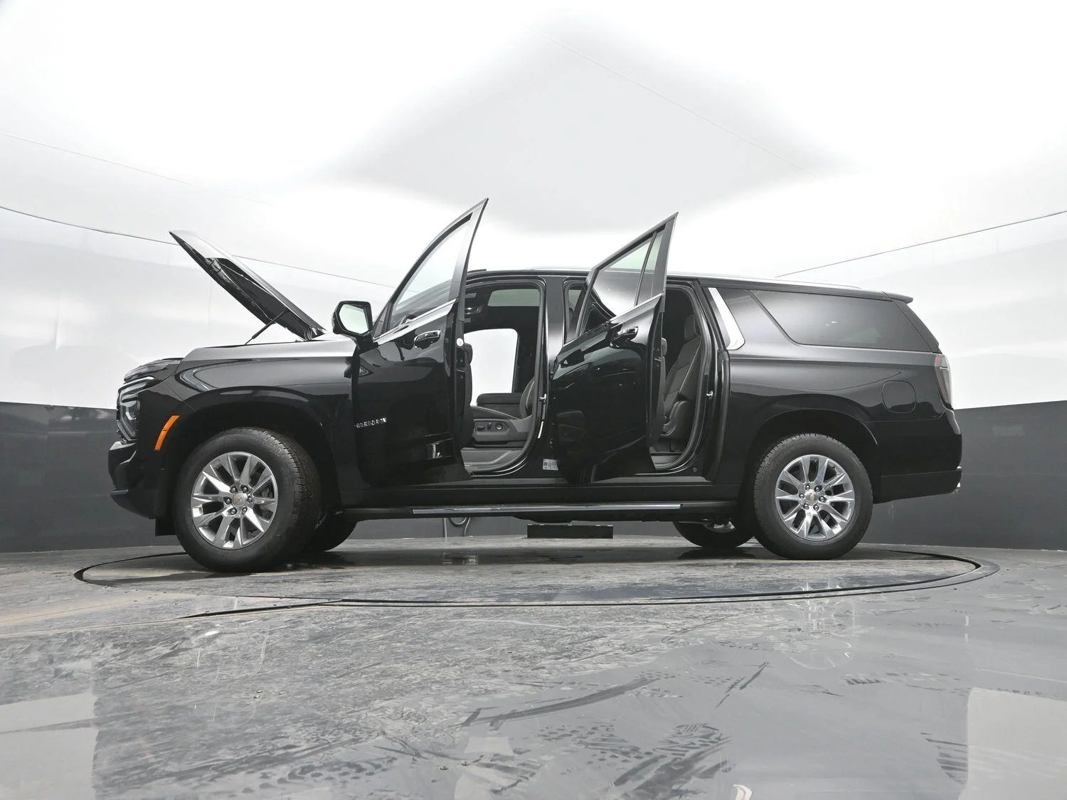 2026 Chevrolet Suburban Premier - Photo 58