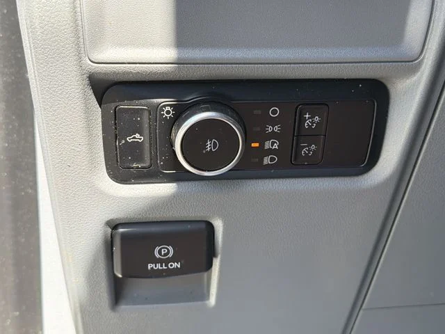 Used 2023 White Ford XLT image 32