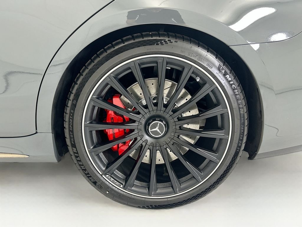New 2026 MANUFAKTUR Silicon Grey Mercedes-Benz S 63 E AMG® image 30