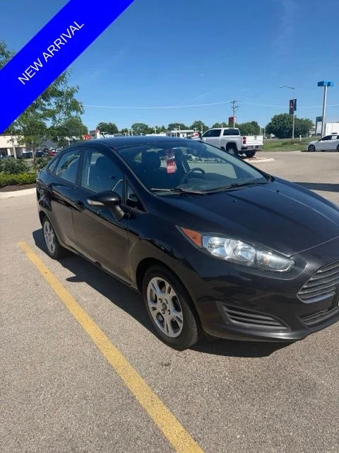 Used 2014 Black Ford SE image 1