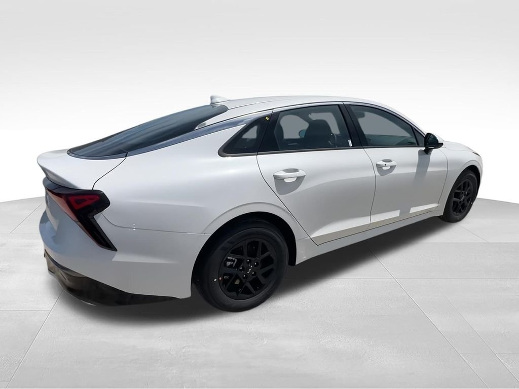 New 2026 White Kia LXS image 8