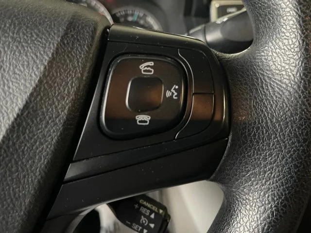 Used 2015 Gray Toyota LE image 15