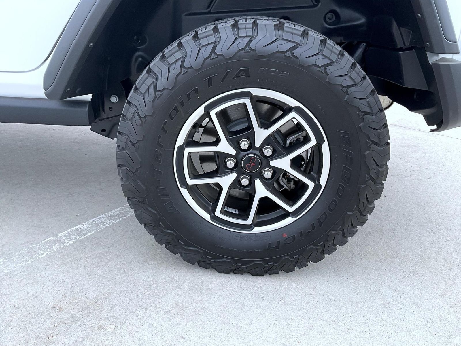 Used 2025 White Jeep Rubicon image 22