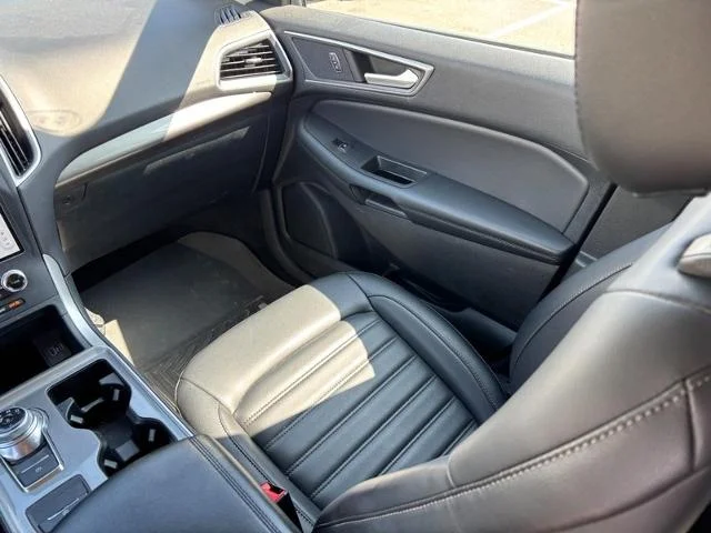 Used 2024 Carbonized Gray Metallic Ford  image 14