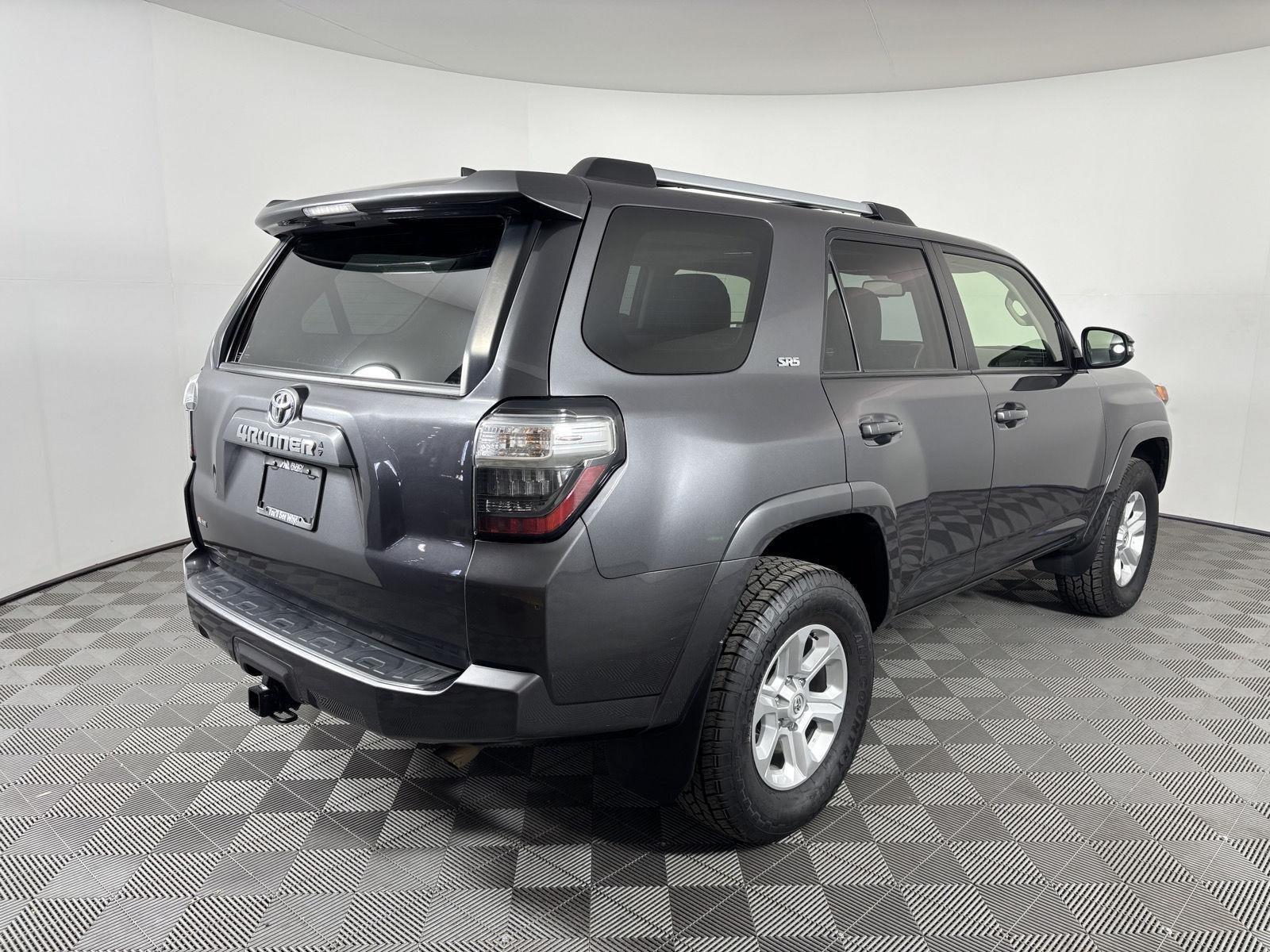 Used 2023 Magnetic Gray Metallic Toyota SR5 Premium image 8