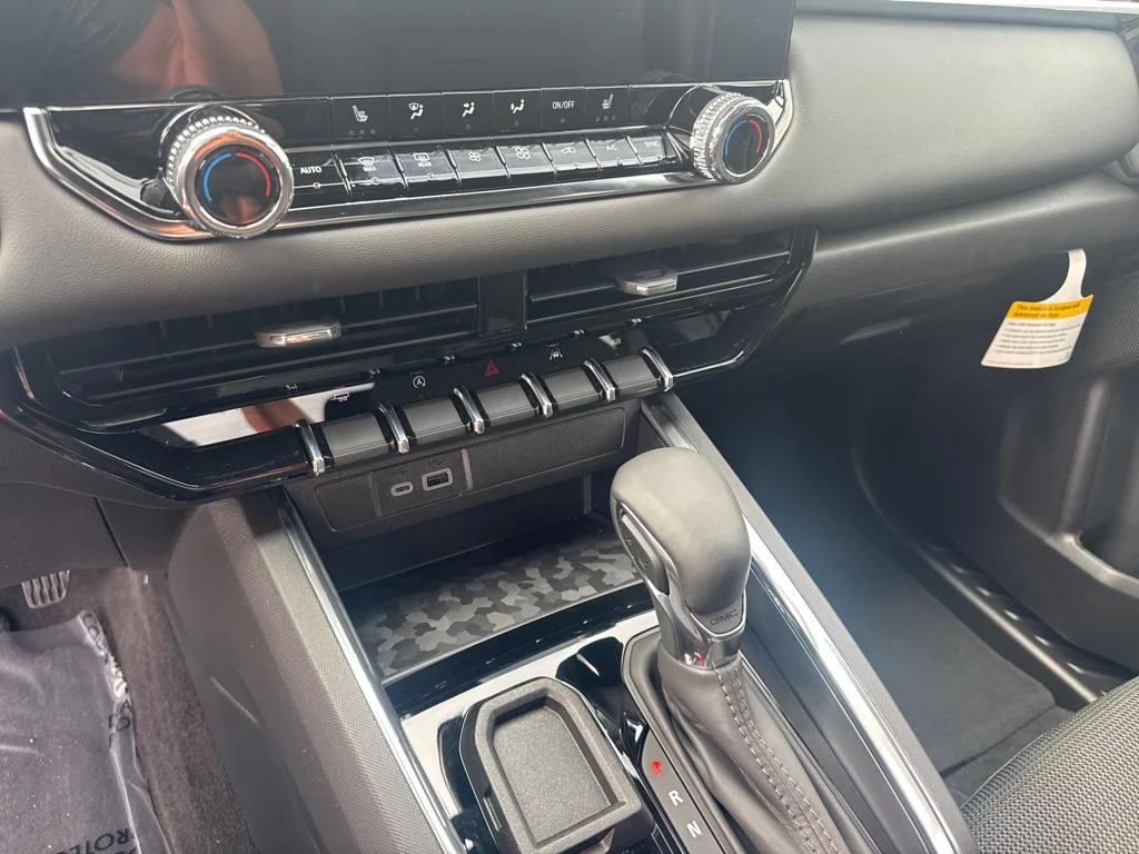 2025 GMC Canyon Elevation - Photo 22